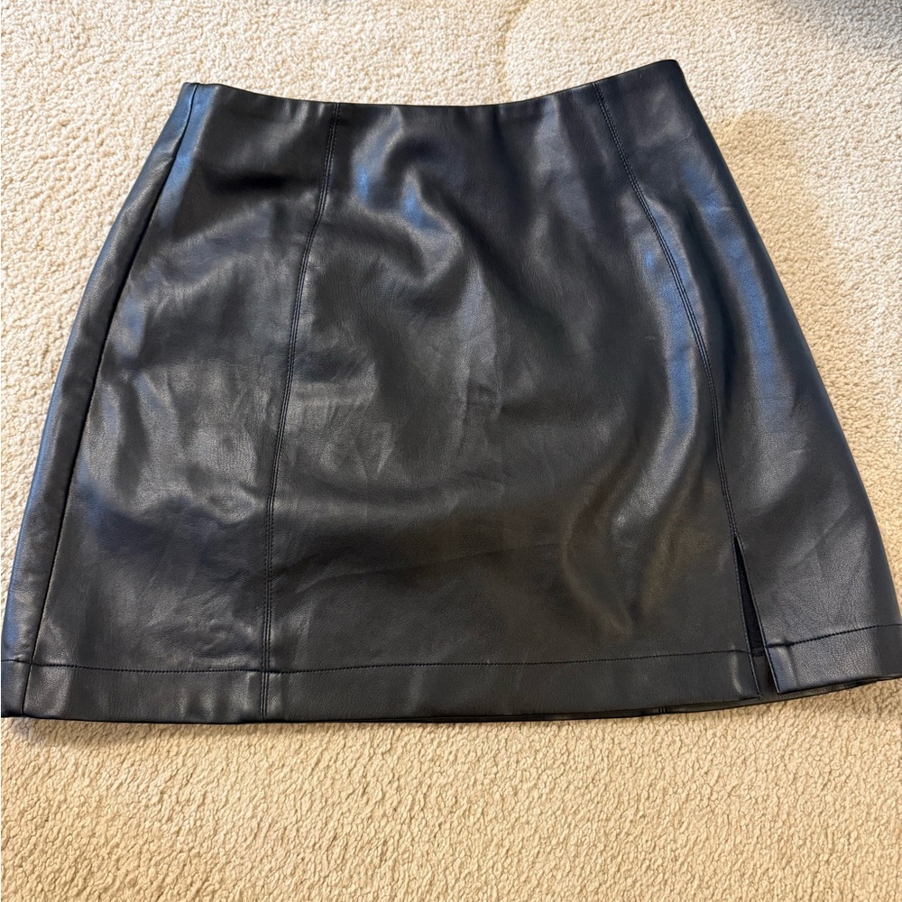 Meshki Sleek Black Mini Skirt